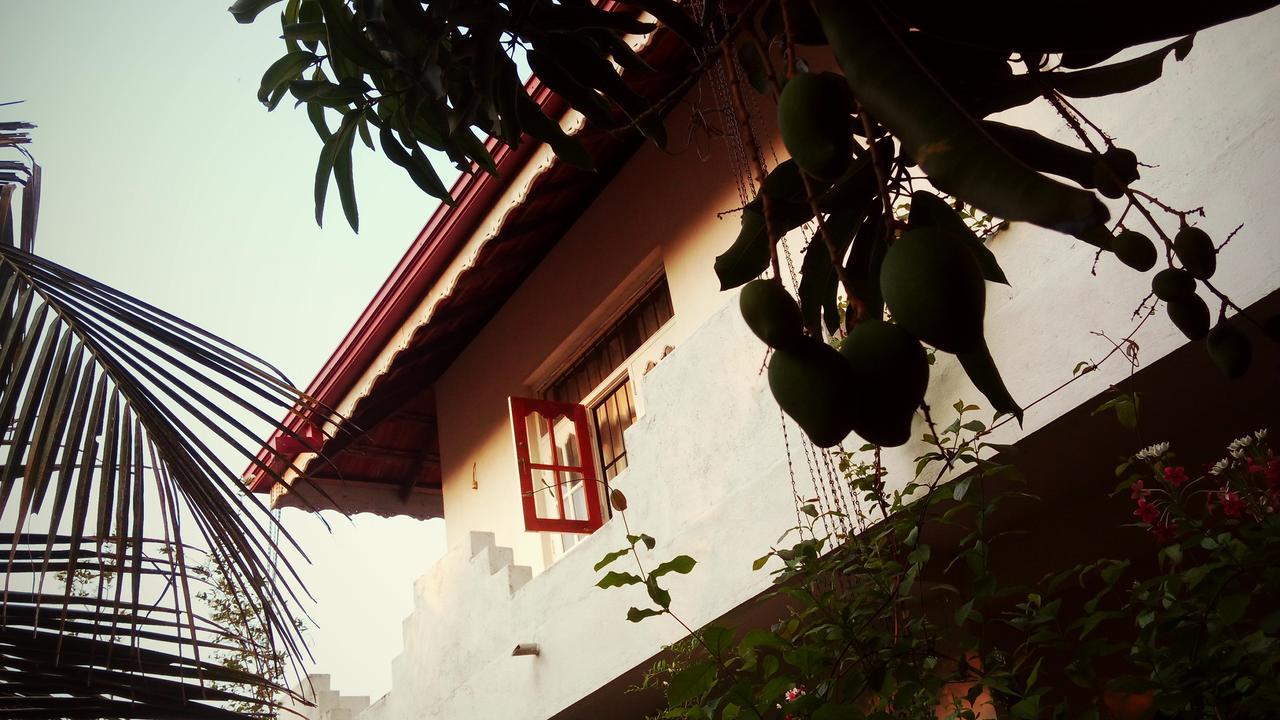 Sampathaa Residence 尼甘布 外观 照片